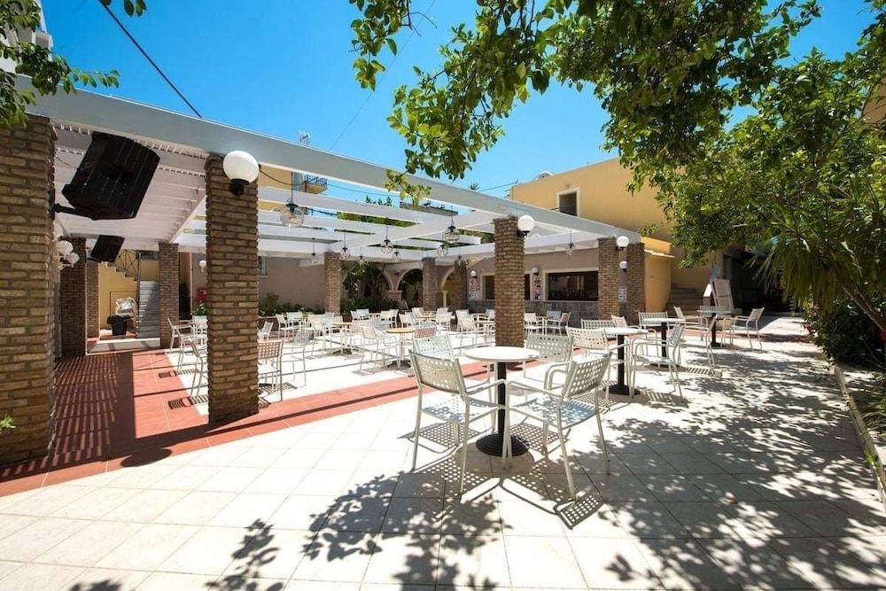 Trabukos Beach Complex (Adults Only) Kávos Екстериор снимка